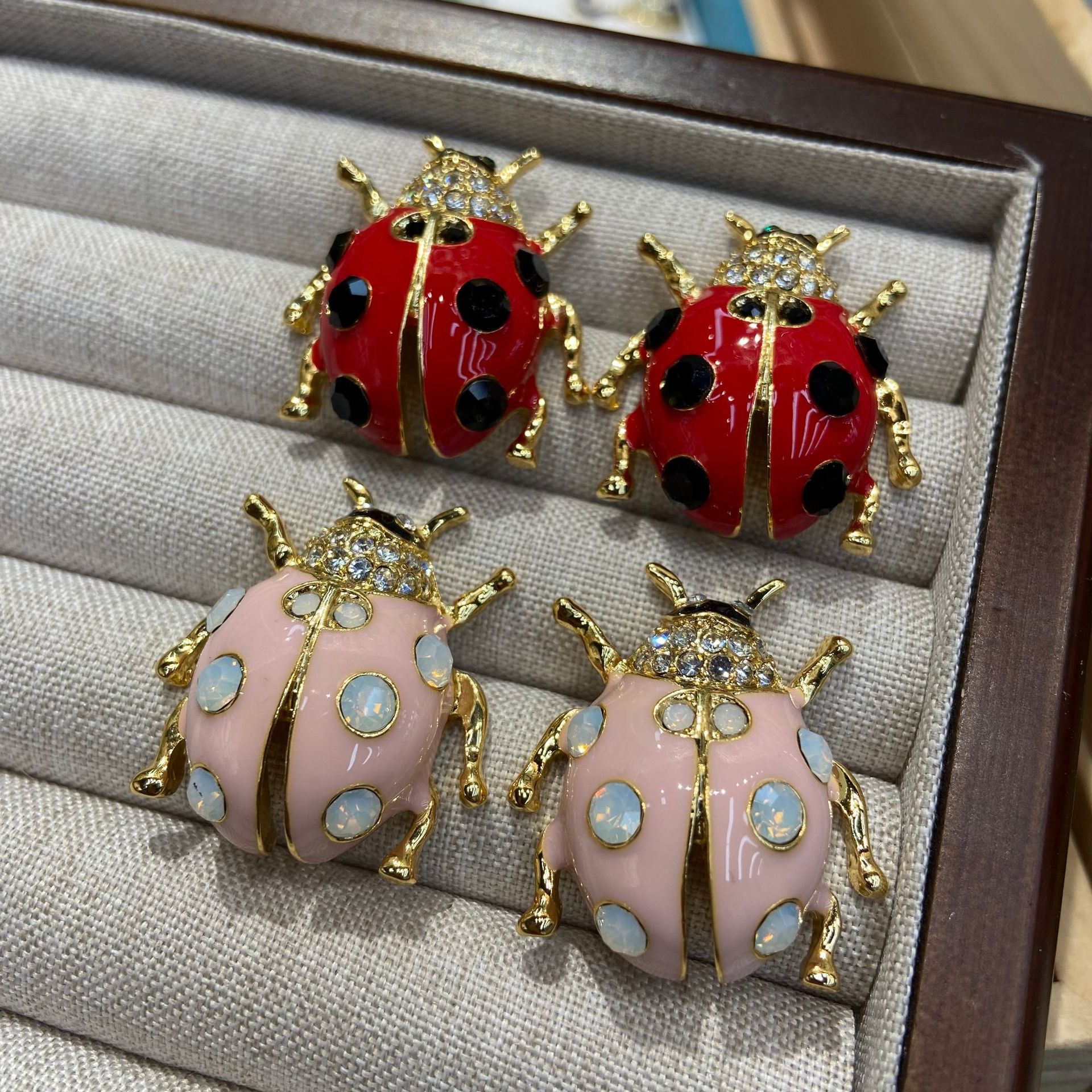 2026 New Sparkling Ladybug Stu – обзор и цена Vintage Fashion Bug