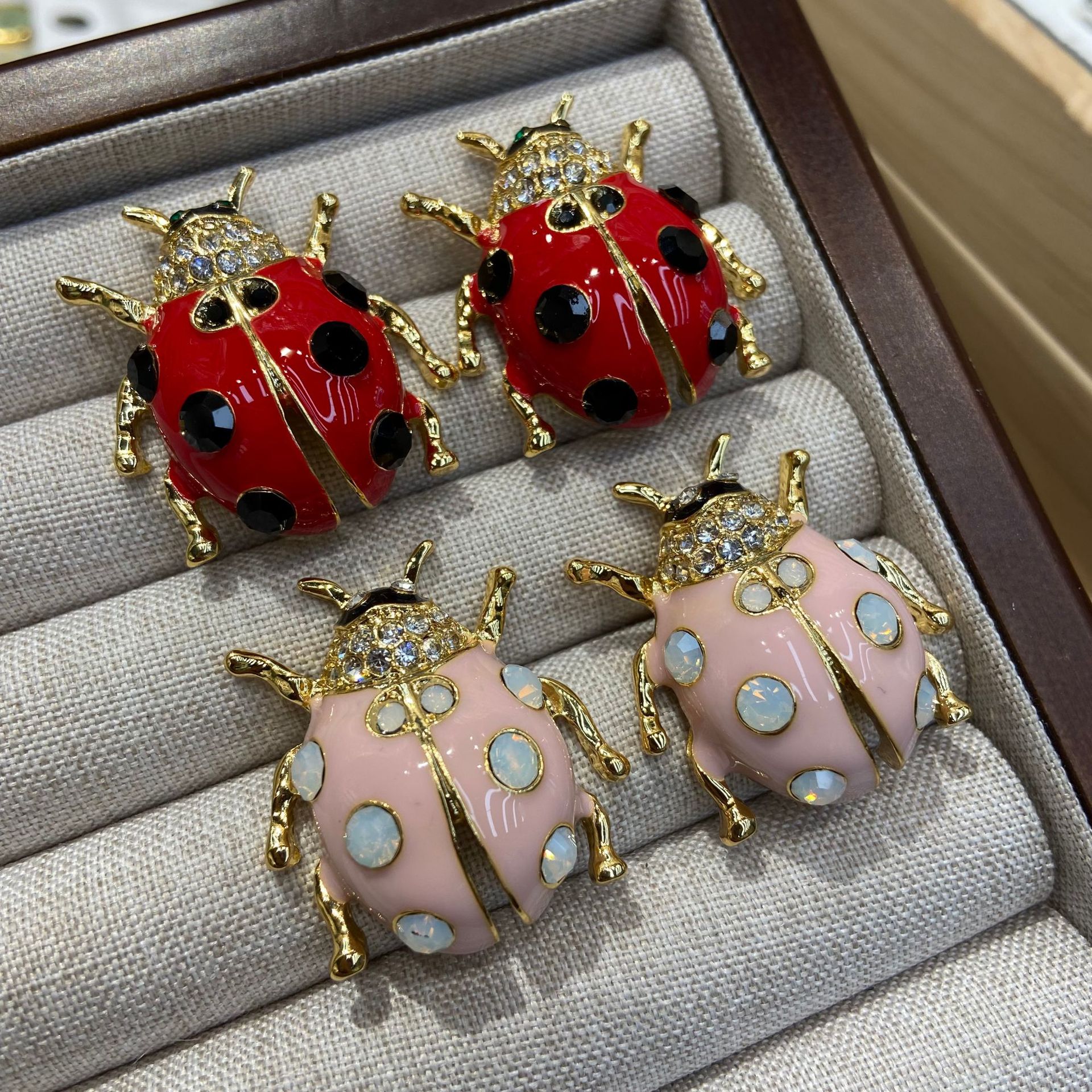 2026 New Sparkling Ladybug Stu – обзор и цена Vintage Fashion Bug