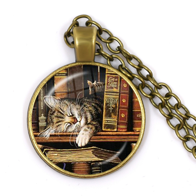Hot Old Book Necklace Vintage  – обзор и цена Vintage Fashion Library
