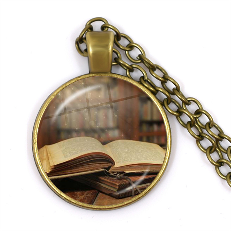 Hot Old Book Necklace Vintage  – обзор и цена Vintage Fashion Library