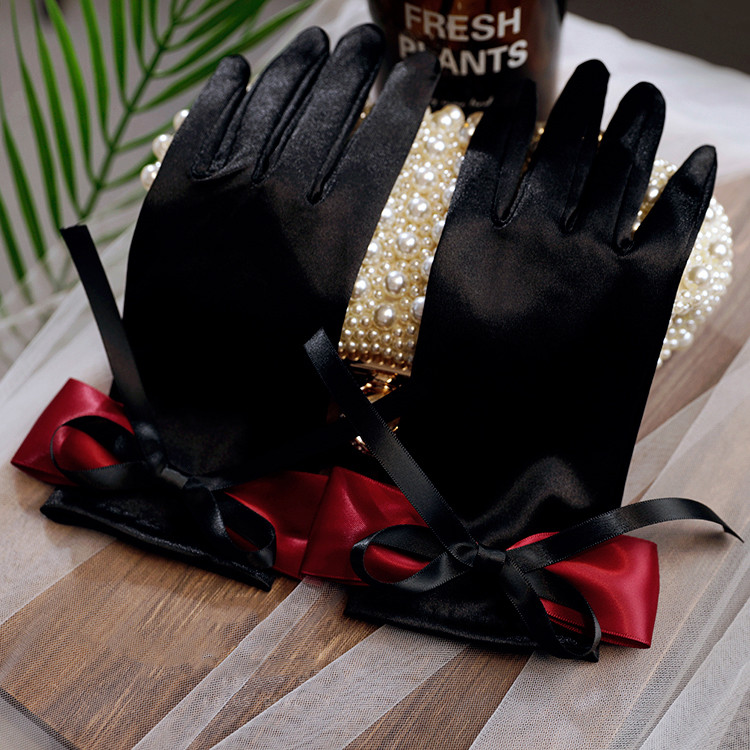 Women's Elegant Bow Black Sati – обзор и цена Vintage Fashion Photographers