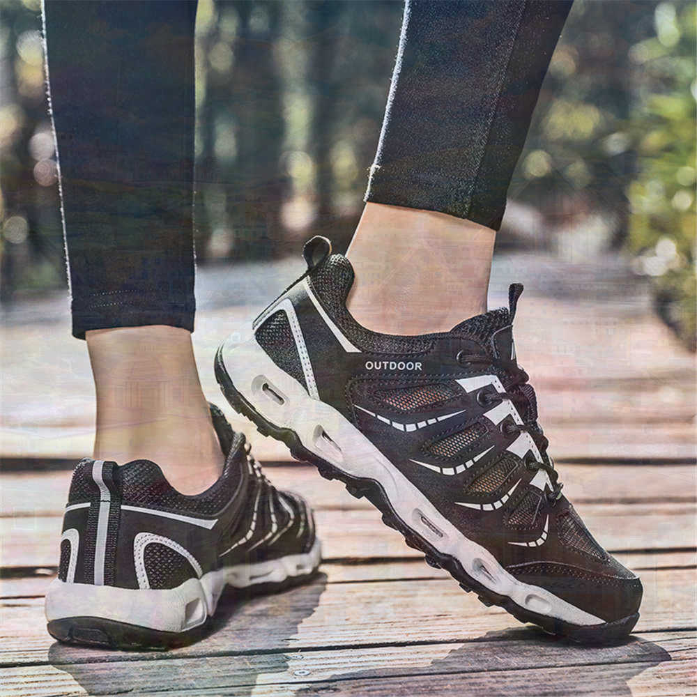Sumer Round Tip Silver Sneaker – обзор и цена Vintage Fashion Resale